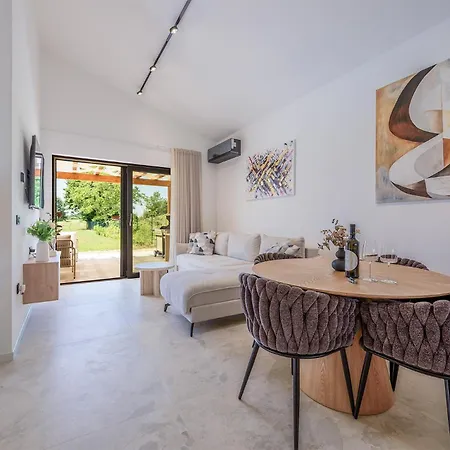 House 61 Milotski Breg