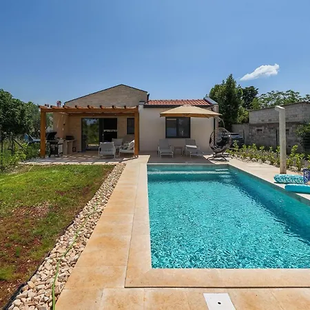 House 61 Сasa de vacaciones *